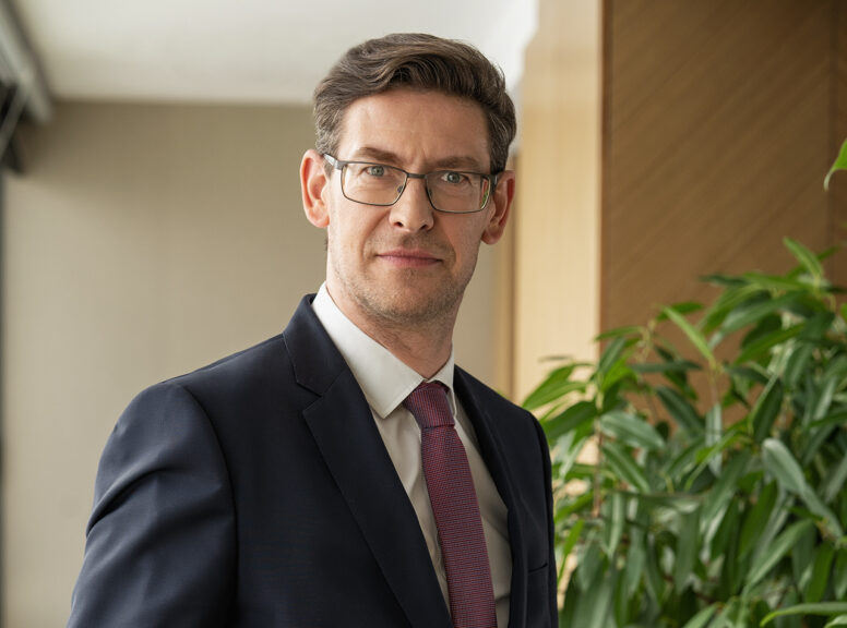 Christof De Mil to Become CEO of UBB